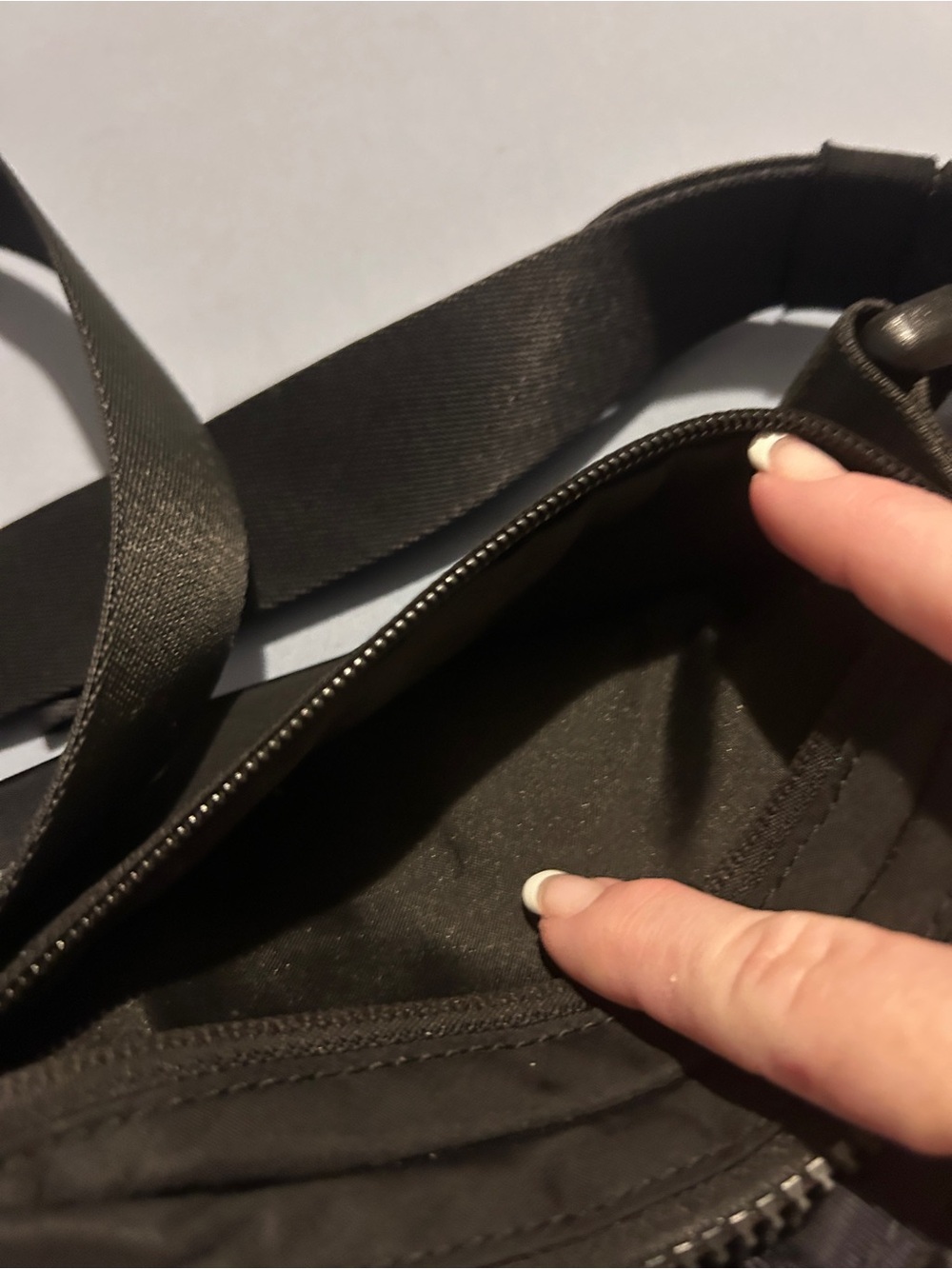 lululemon athletica Black Crossbody Sling Bag - Picture 10 of 11